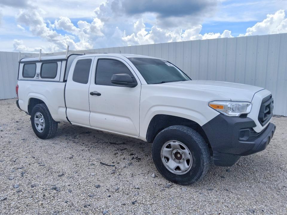 Photo 4 from auction – 2023 TOYOTA TACOMA with VIN 3TYRX5GN1PT082365