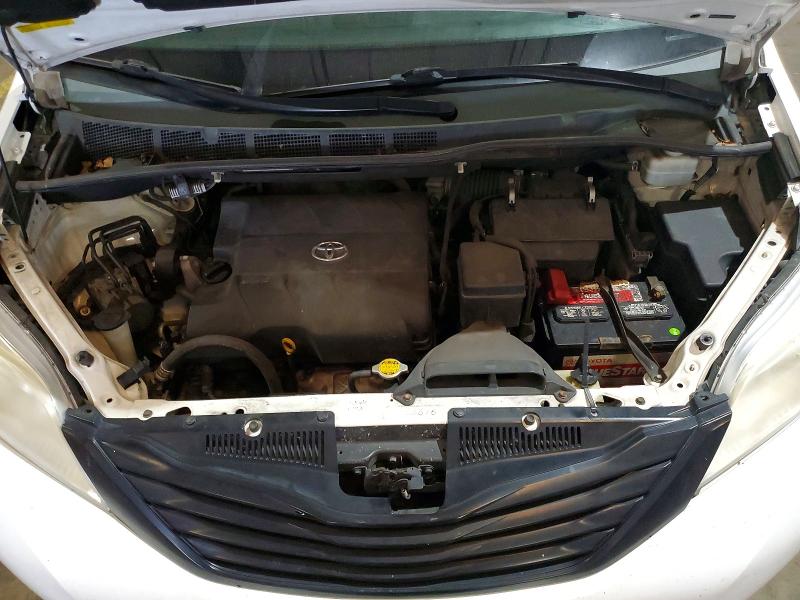 Photo 11 from auction – 2011 TOYOTA SIENNA with VIN 5TDZK3DC7BS152882