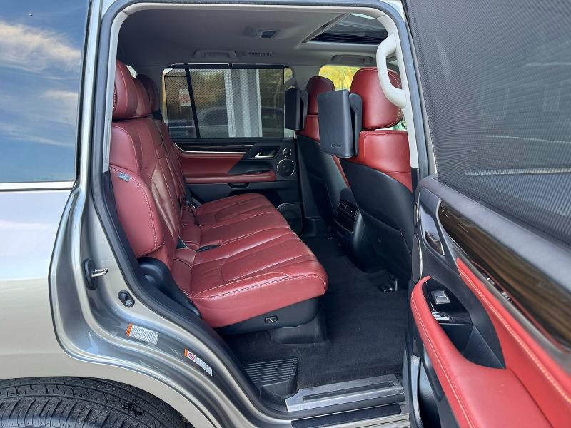 Photo 6 from auction – 2019 LEXUS LX with VIN JTJHY7AX5K4293449