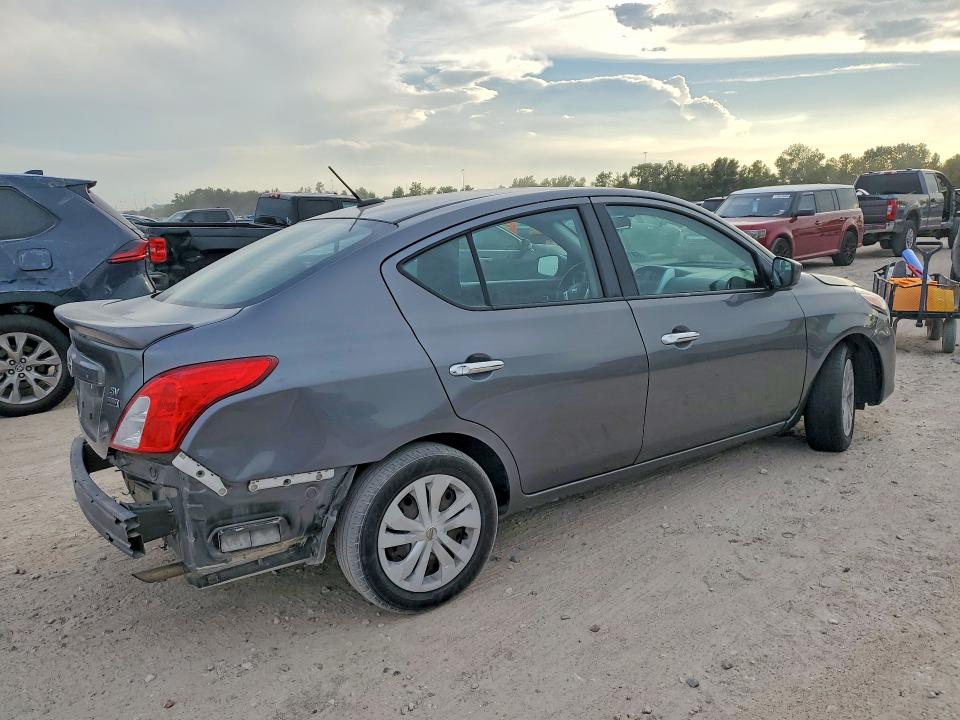 Photo 3 from auction – 2018 NISSAN VERSA with VIN 3N1CN7AP3JL872702