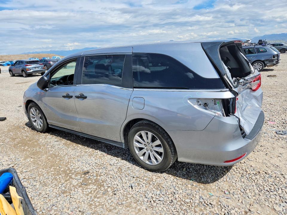 Photo 2 from auction – 2018 HONDA ODYSSEY with VIN 5FNRL6H25JB106924