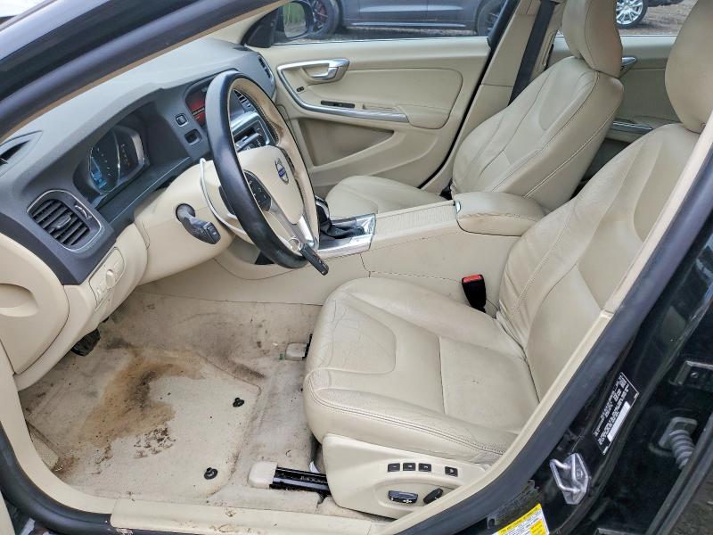 Photo 7 from auction – 2015 VOLVO S60 with VIN YV1612TK1F1353571