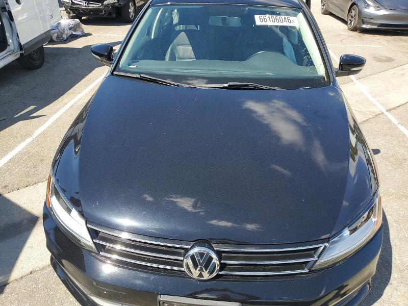Zdjęcie 11 z aukcji – 2017 VOLKSWAGEN JETTA z VIN 3VWDB7AJ8HM204367