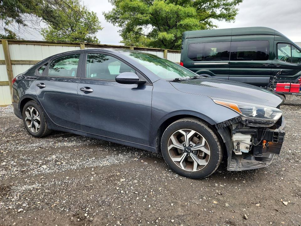 Photo 4 from auction – 2021 KIA FORTE with VIN 3KPF24AD8ME352379