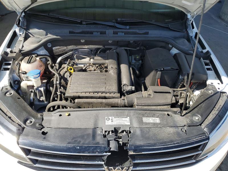 Photo 11 from auction – 2016 VOLKSWAGEN JETTA with VIN 3VWD67AJ1GM332033