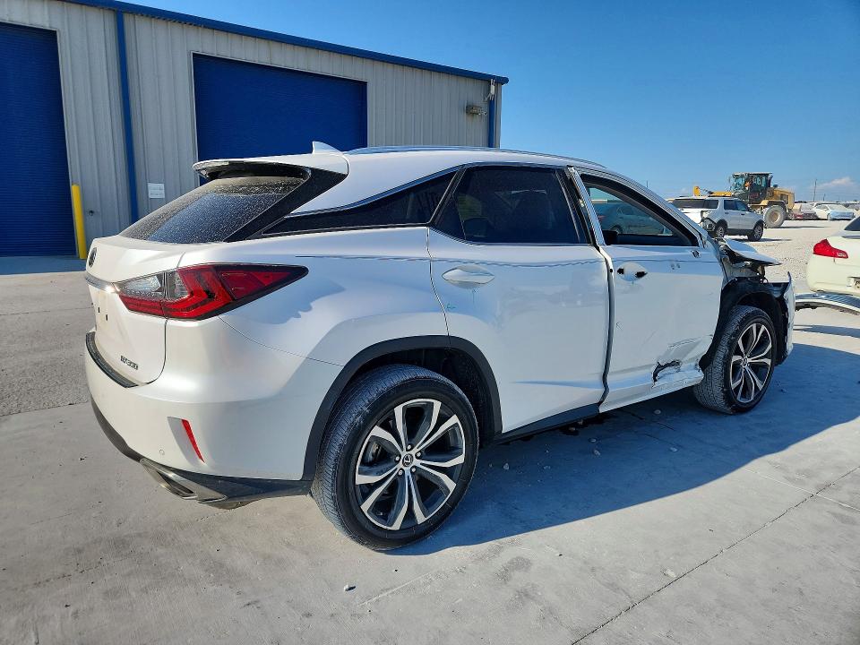 Фото 3 с аукциона – 2019 LEXUS RX 350 с VIN 2T2ZZMCA7KC132959