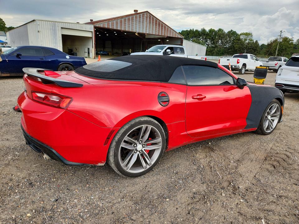 Photo 3 from auction – 2017 CHEVROLET CAMARO with VIN 1G1FB3DS0H0132102