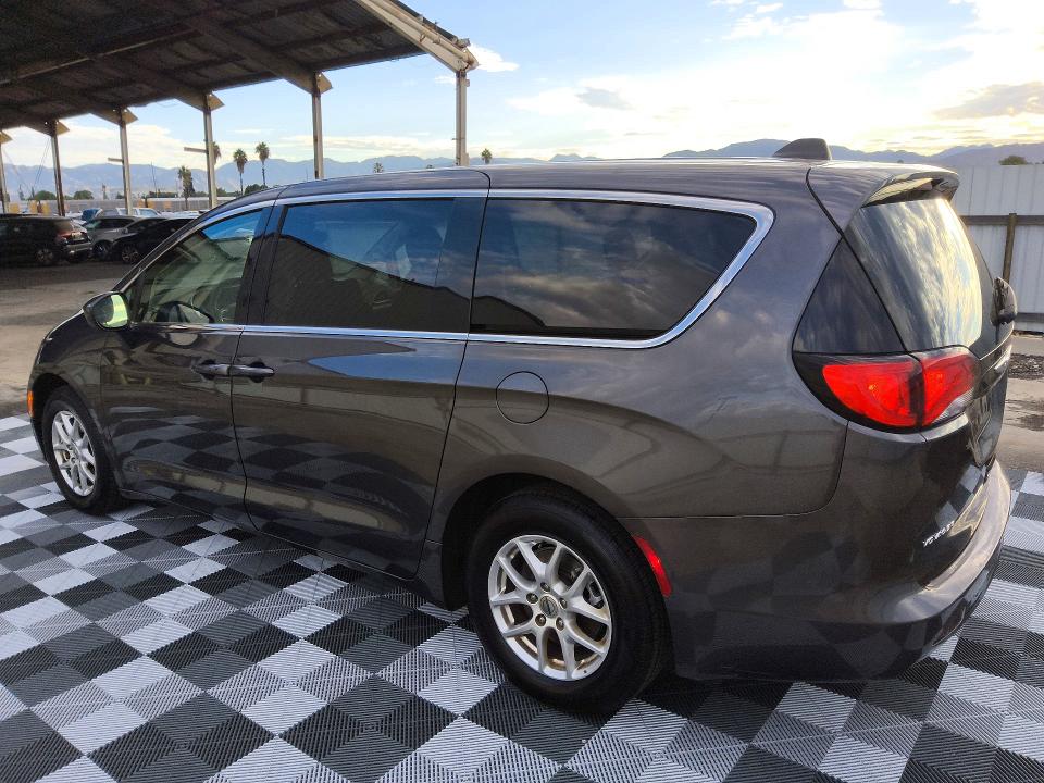 Photo 2 from auction – 2023 CHRYSLER VOYAGER with VIN 2C4RC1CG5PR519638