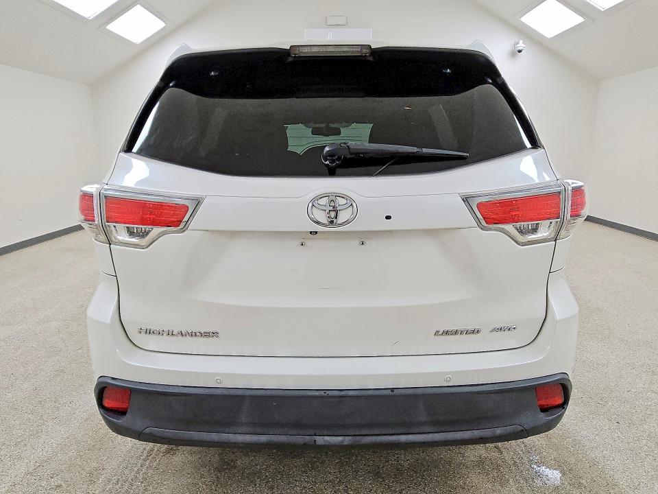 Foto 6 de la subasta – 2015 TOYOTA HIGHLANDER con VIN 5TDDKRFHXFS162379