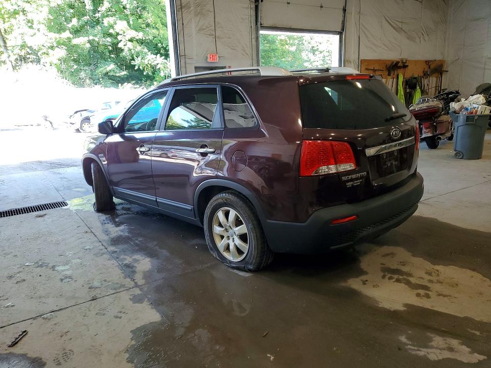 Photo 2 from auction – 2012 KIA SORENTO with VIN 5XYKT3A65CG269078
