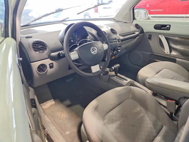 Photo 8 from auction – 2002 VOLKSWAGEN NEW BEETLE with VIN 3VWCB21C62M456304