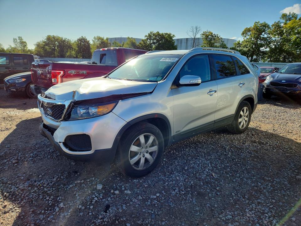 KIA SORENTO 2012 with VIN 5XYKTDA23CG287064 - Photo from auction