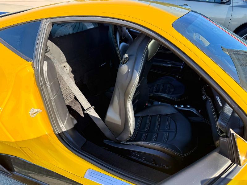 Photo 6 from auction – 2017 FERRARI 488 GTB with VIN ZFF79ALA1H0224115