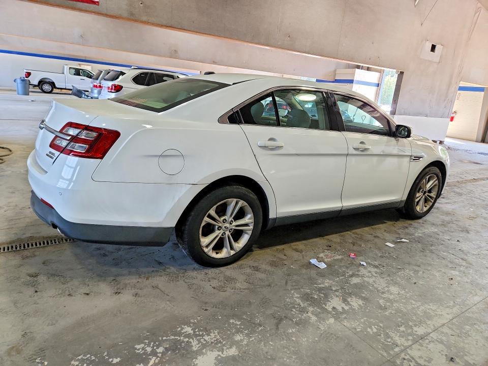 Zdjęcie 3 z aukcji – 2017 FORD TAURUS z VIN 1FAHP2E84HG138156
