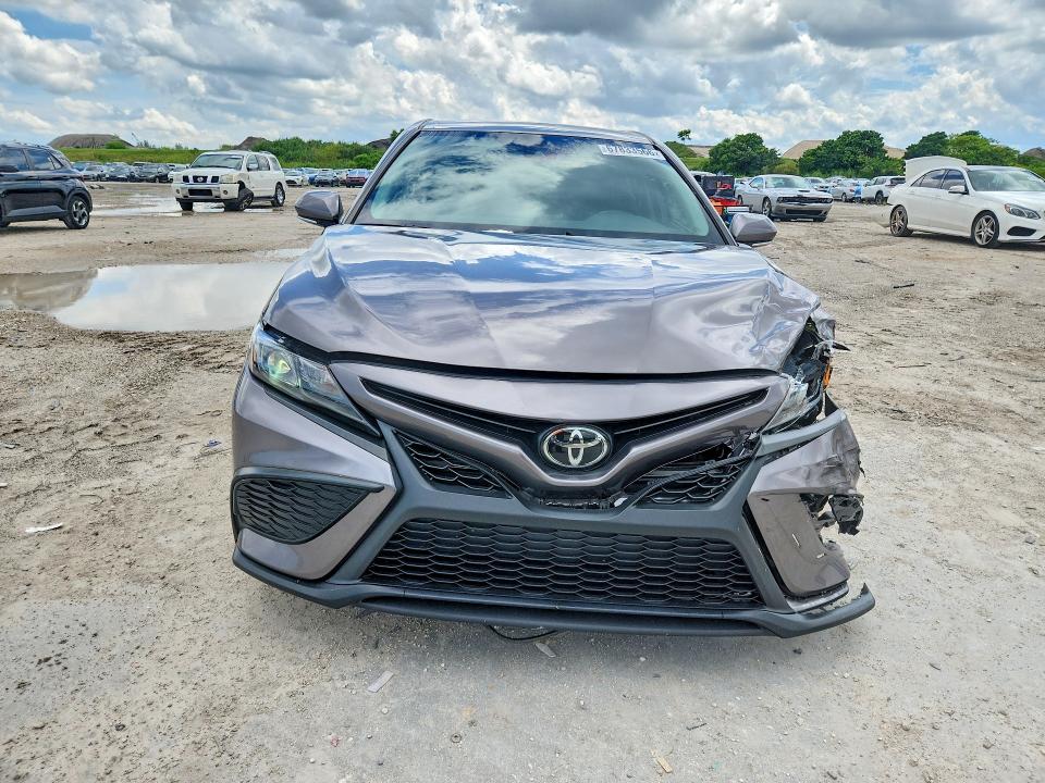 Photo 5 from auction – 2024 TOYOTA CAMRY with VIN 4T1T11AK4RU902152