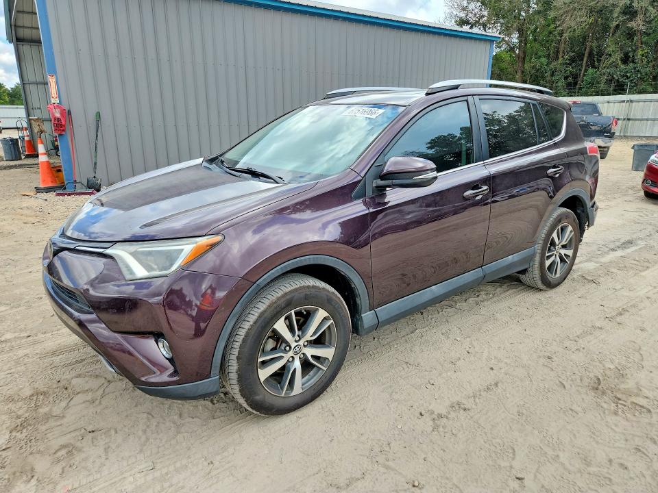 TOYOTA RAV4 2017 z numerem VIN 2T3WFREV9HW338876 - Zdjęcie z aukcji