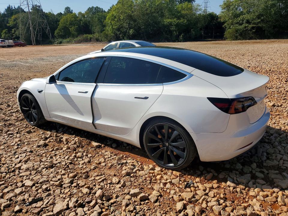 Фото 2 с аукциона – 2020 TESLA MODEL 3 с VIN 5YJ3E1EA8LF659911