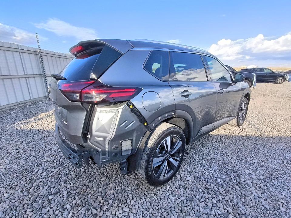 Photo 3 from auction – 2026 NISSAN ROGUE with VIN 5N1BT3CB2TC734216