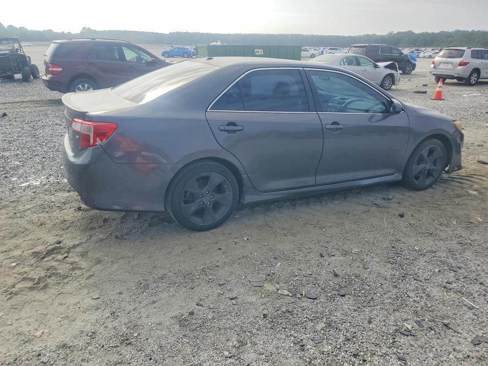Снимка 3 от търг – 2012 TOYOTA CAMRY с VIN 4T1BK1FK8CU018174