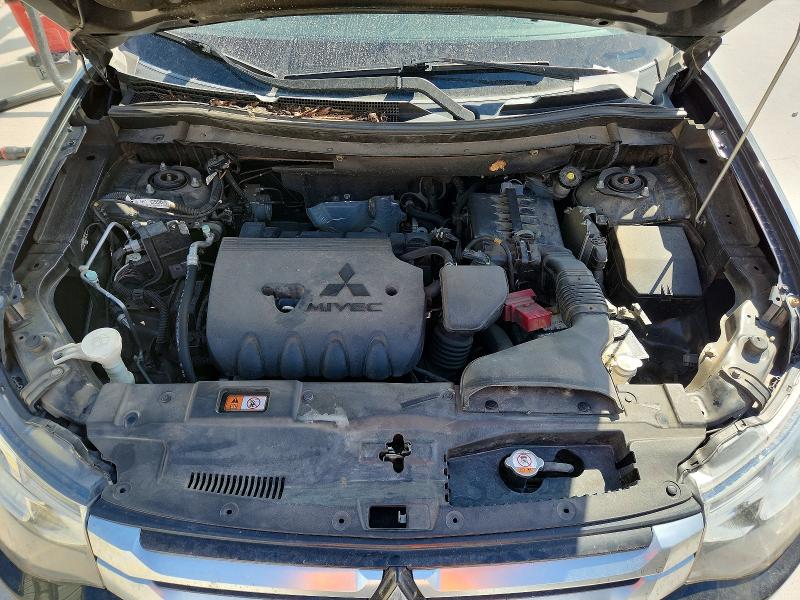 Снимка 12 от търг – 2015 MITSUBISHI OUTLANDER с VIN JA4AD3A31FZ007167