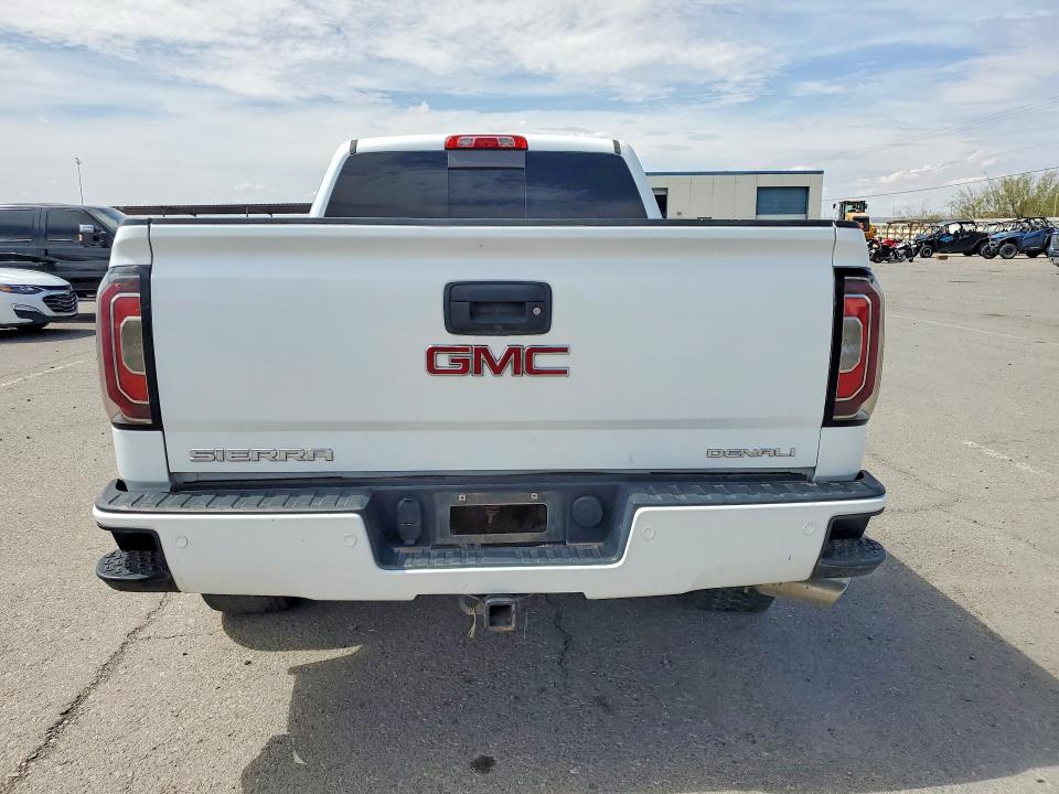 صورة رقم 6 من المزاد - 2017 GMC SIERRA مع VIN 3GTU2PEC0HG121366
