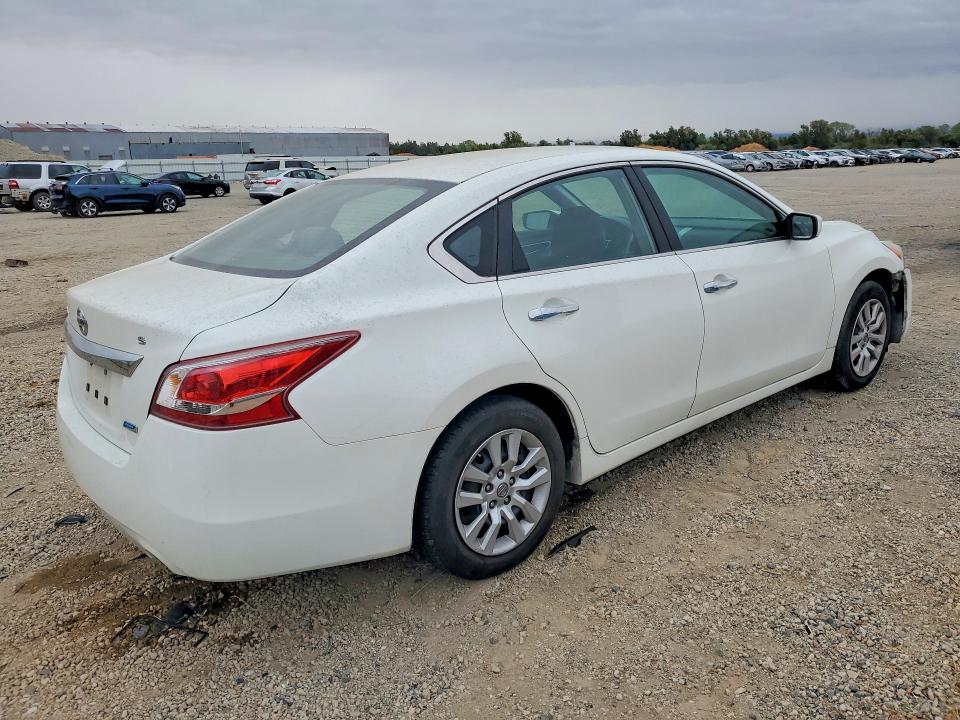 Photo 3 from auction – 2013 NISSAN ALTIMA with VIN 1N4AL3APXDN545422