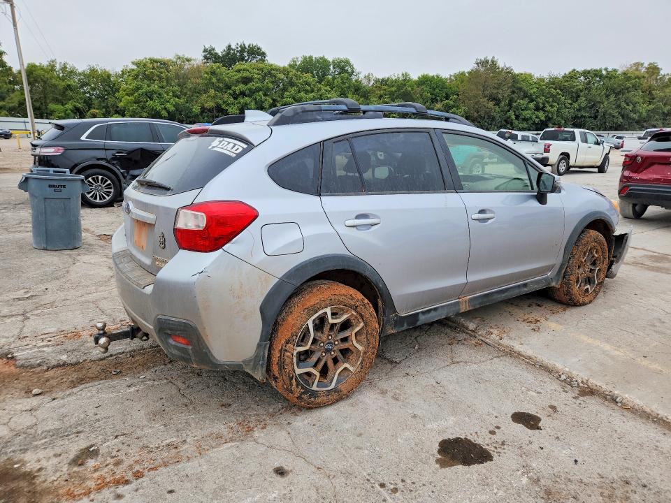 Photo 3 from auction – 2016 SUBARU CROSSTREK with VIN JF2GPALC8G8282309