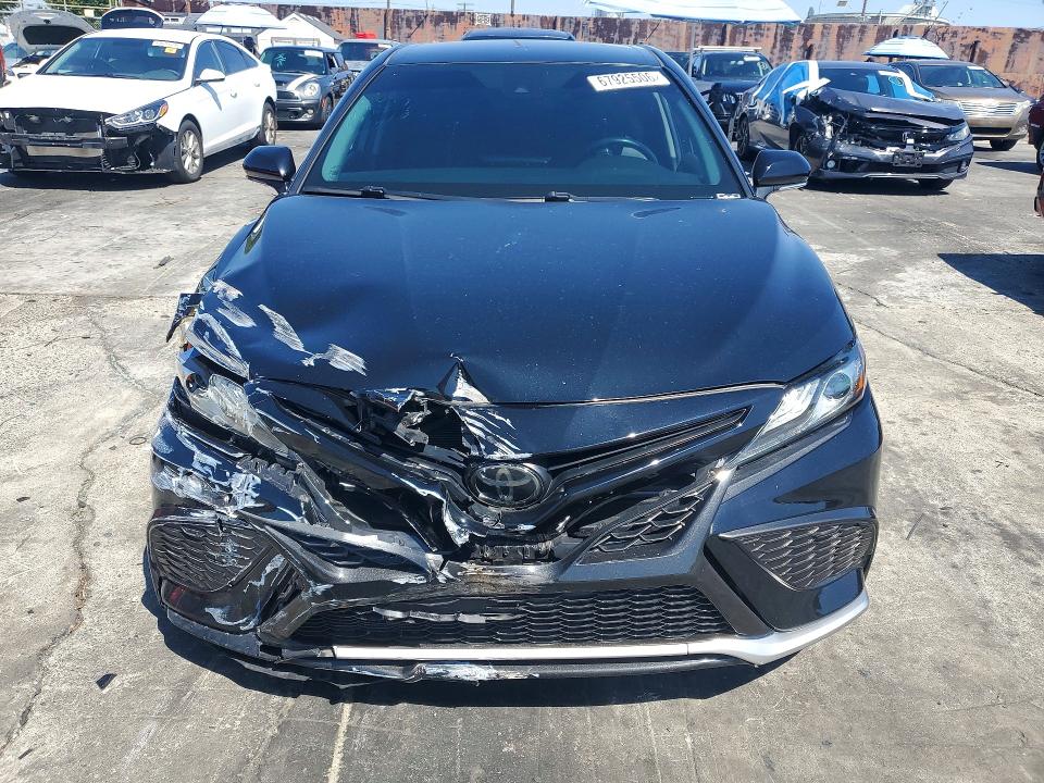 Снимка 5 от търг – 2021 TOYOTA CAMRY с VIN 4T1K61AK1MU606396