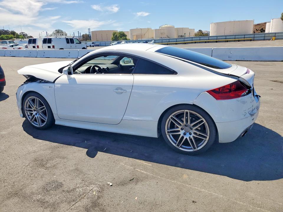 صورة رقم 2 من المزاد - 2011 AUDI TT مع VIN TRUBFAFK6B1012615