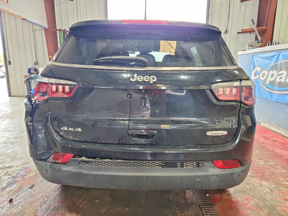 Снимка 6 от търг – 2017 JEEP COMPASS с VIN 3C4NJDBB2HT655929