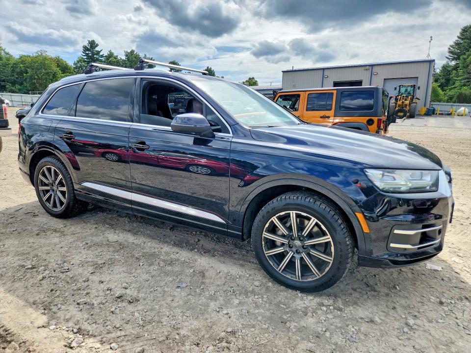 Photo 4 from auction – 2017 AUDI Q7 with VIN WA1LAAF73HD028524