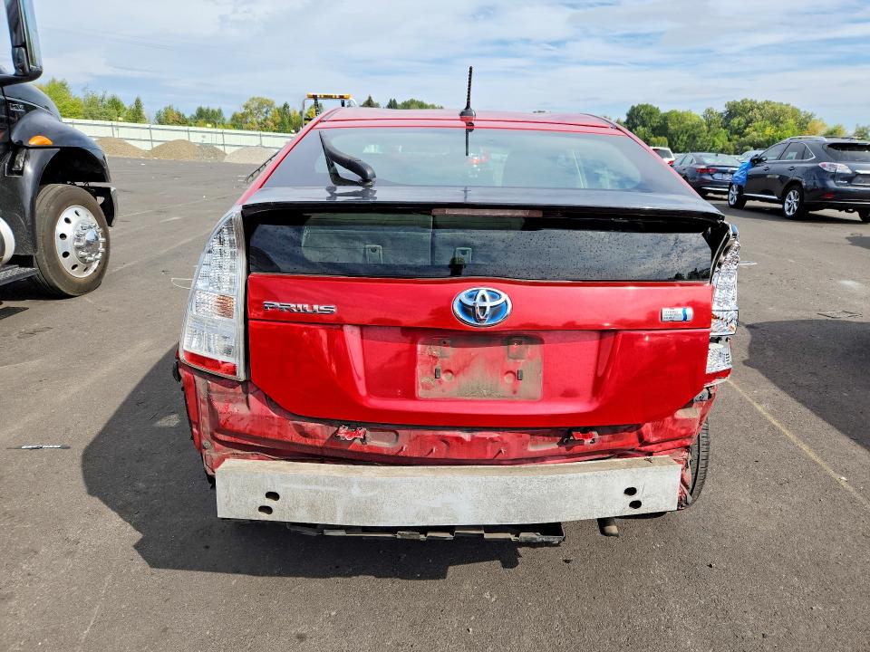 Photo 6 from auction – 2011 TOYOTA PRIUS with VIN JTDKN3DU8B0308917