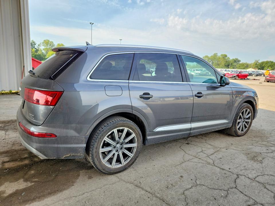 Photo 3 from auction – 2018 AUDI Q7 with VIN WA1VAAF71JD042422