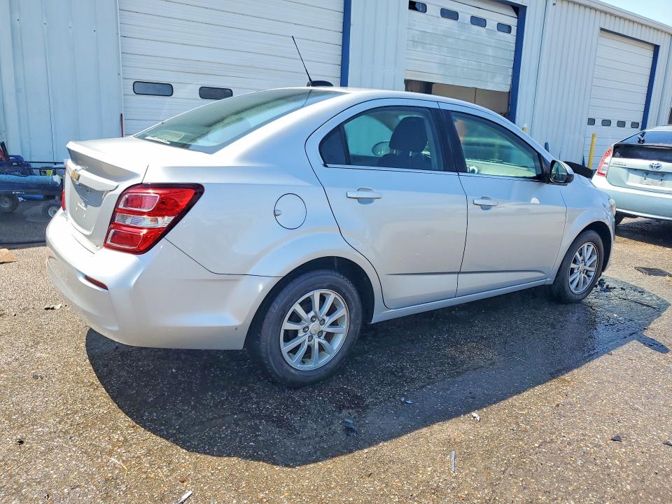 Photo 3 from auction – 2019 CHEVROLET SONIC with VIN 1G1JD5SB7K4107930