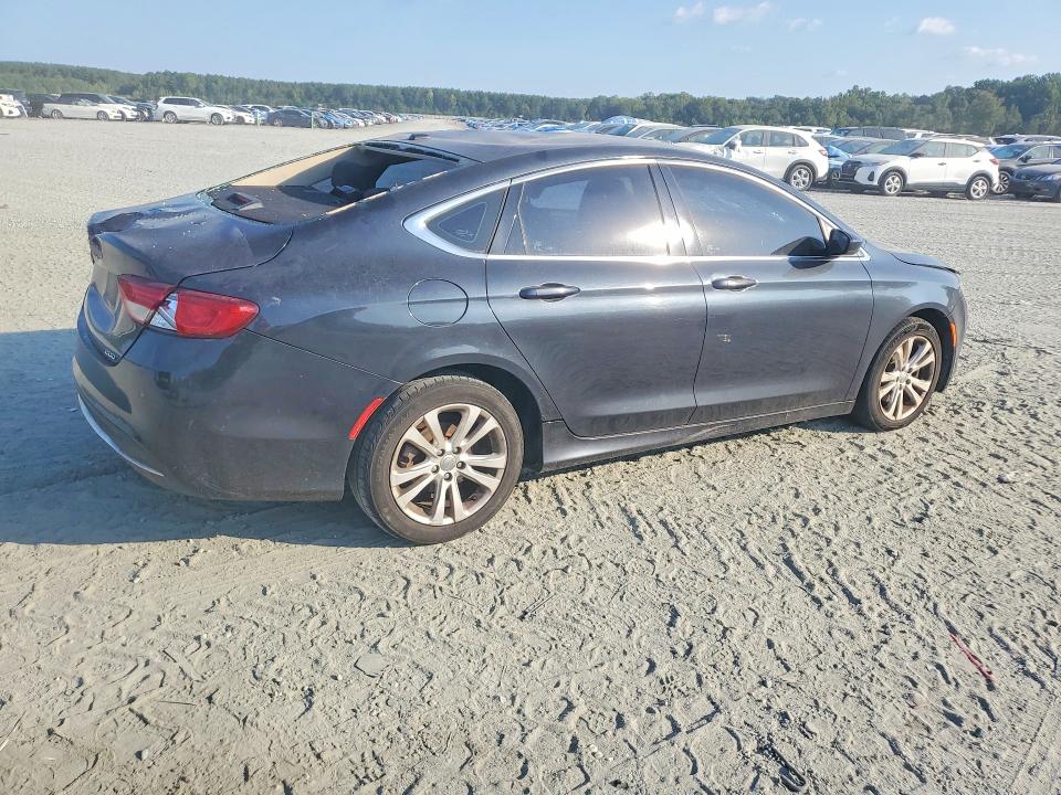 Фото 3 с аукциона – 2016 CHRYSLER 200 с VIN 1C3CCCAB1GN174554