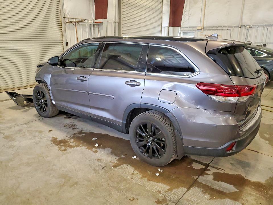 Photo 2 from auction – 2019 TOYOTA HIGHLANDER with VIN 5TDJZRFH8KS568413