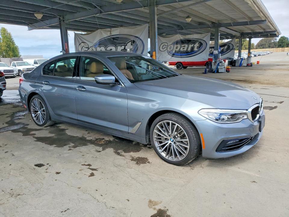 Фото 4 с аукциона – 2018 BMW 530XE с VIN WBAJB1C58JB084079