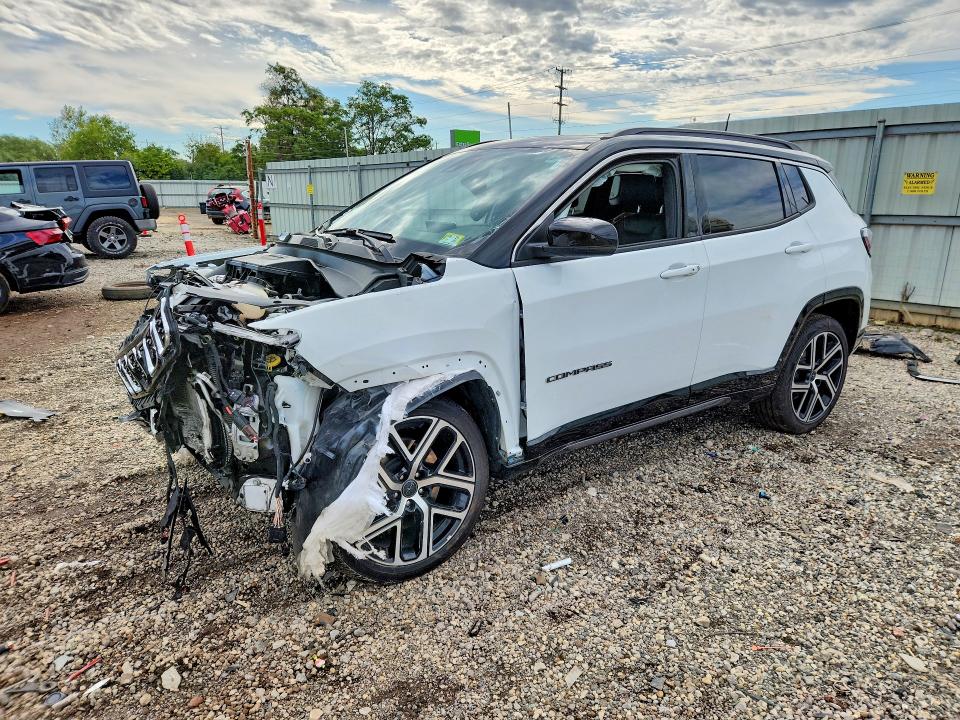 Снимка 1 от търг – 2025 JEEP COMPASS с VIN 3C4NJDCN0ST615025