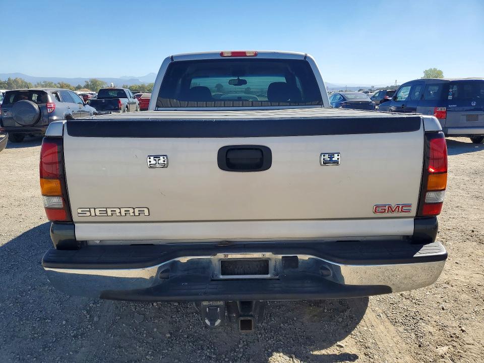 Photo 6 from auction – 2004 GMC NEW SIERRA with VIN 2GTEK19T741136770