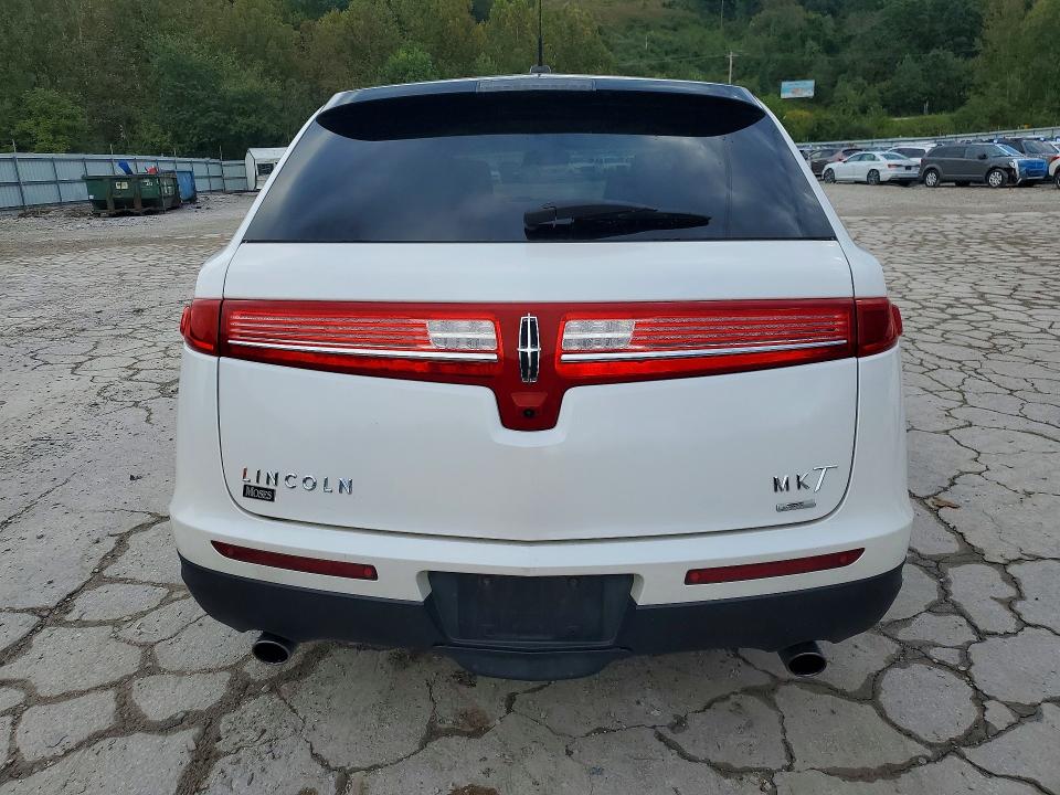 Photo 6 from auction – 2015 LINCOLN MKT with VIN 2LMHJ5AT7FBL02589
