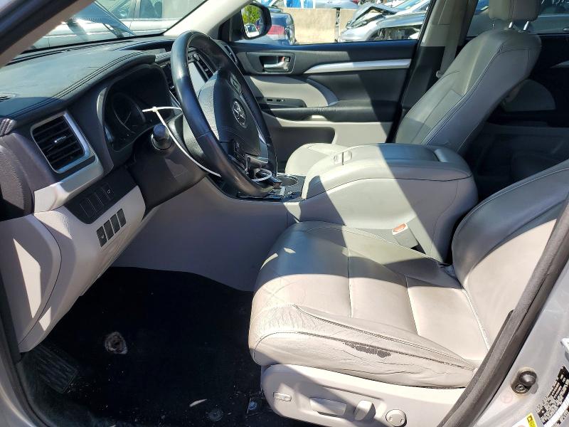 Photo 7 from auction – 2015 TOYOTA HIGHLANDER with VIN 5TDJKRFH5FS215721