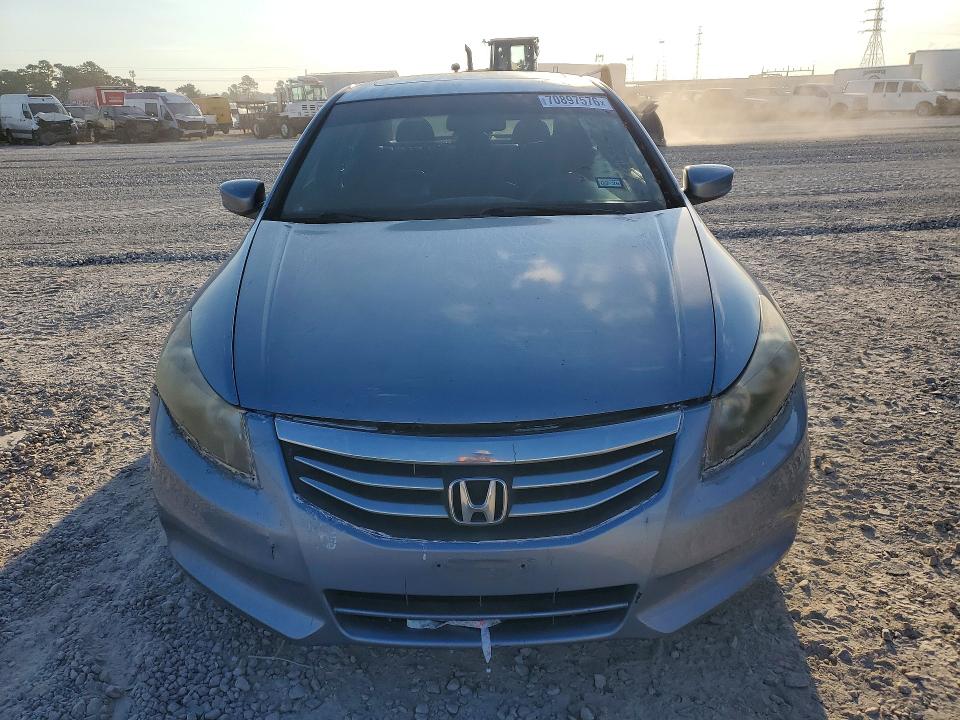 Photo 5 from auction – 2011 HONDA ACCORD with VIN 1HGCP2F83BA143413