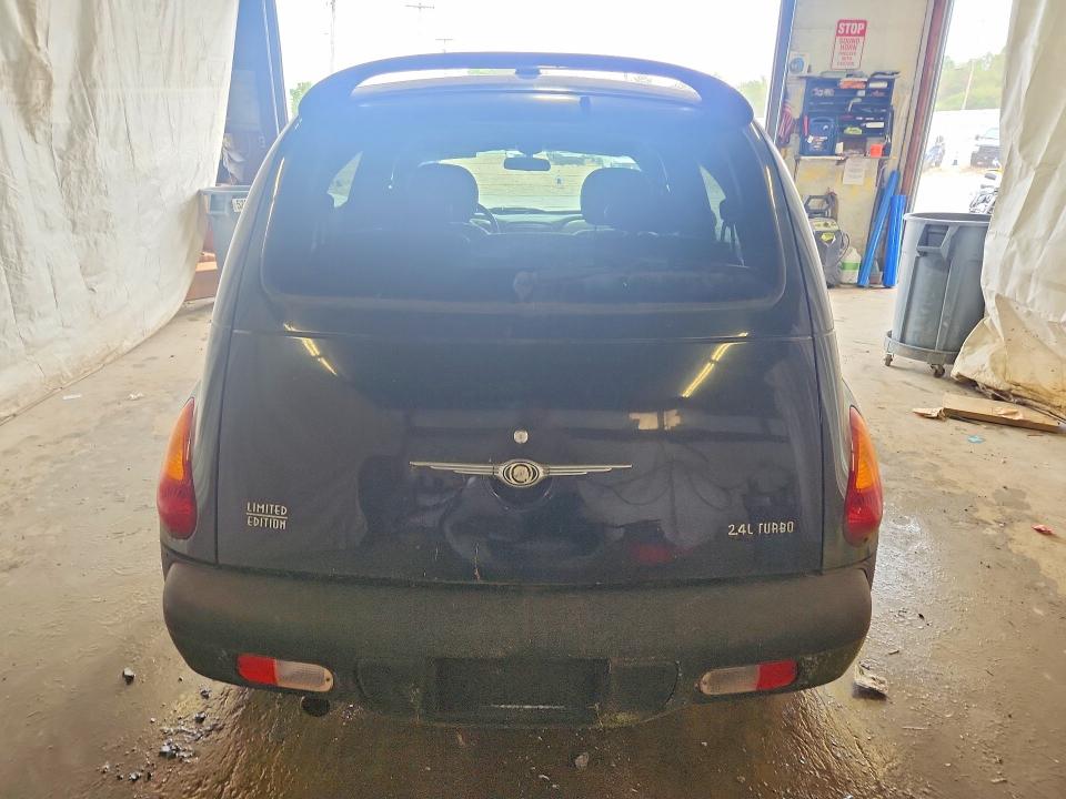 Photo 6 from auction – 2004 CHRYSLER PT CRUISER with VIN 3C8FY68804T223985