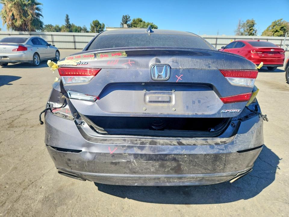 Снимка 6 от търг – 2020 HONDA ACCORD с VIN 1HGCV1F38LA066950