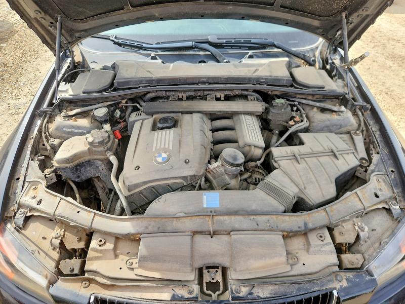 Photo 11 from auction – 2008 BMW 323 with VIN WBAVH13528KC99874