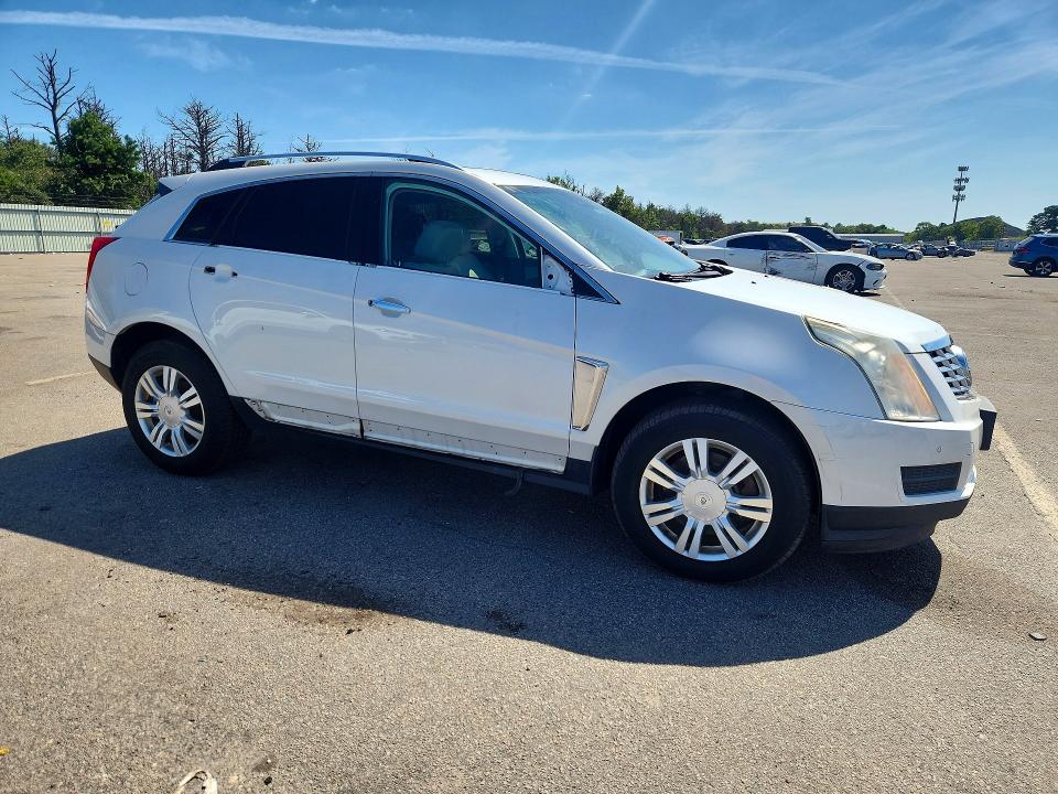 Photo 4 from auction – 2016 CADILLAC SRX with VIN 3GYFNEE31GS526548