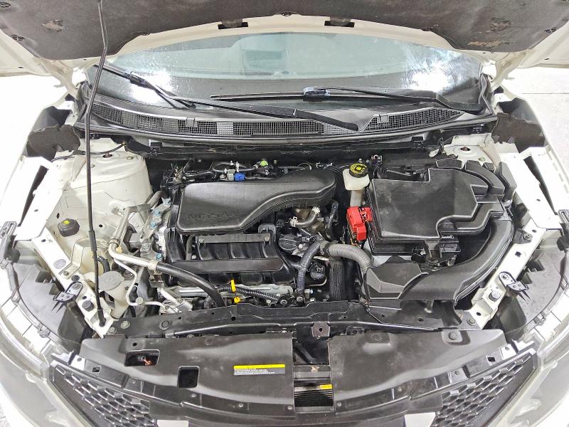 Снимка 12 от търг – 2017 NISSAN ROGUE SPORT с VIN JN1BJ1CP3HW029038