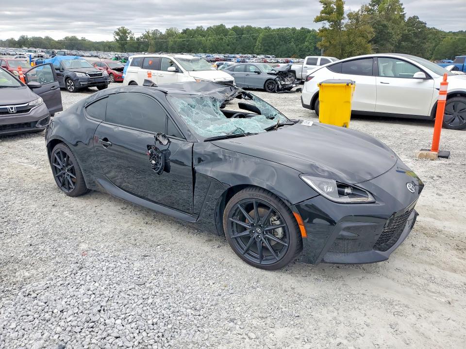 Photo 4 from auction – 2024 TOYOTA GR 86 with VIN JF1ZNBE11R9751127