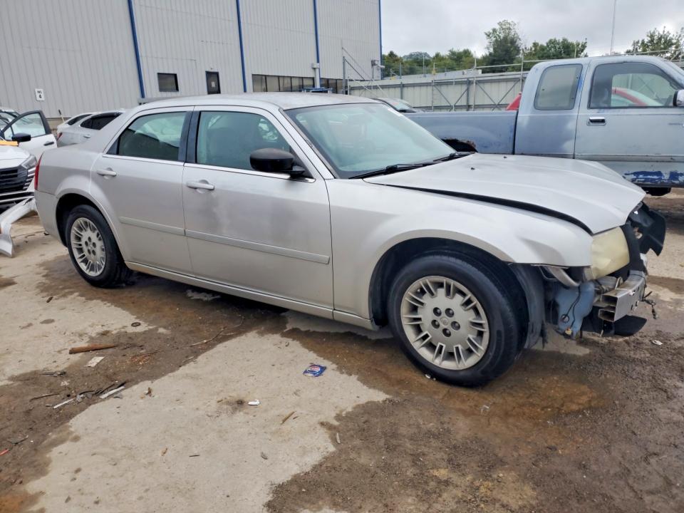 Photo 4 from auction – 2006 CHRYSLER 300 with VIN 2C3KA43R76H467464