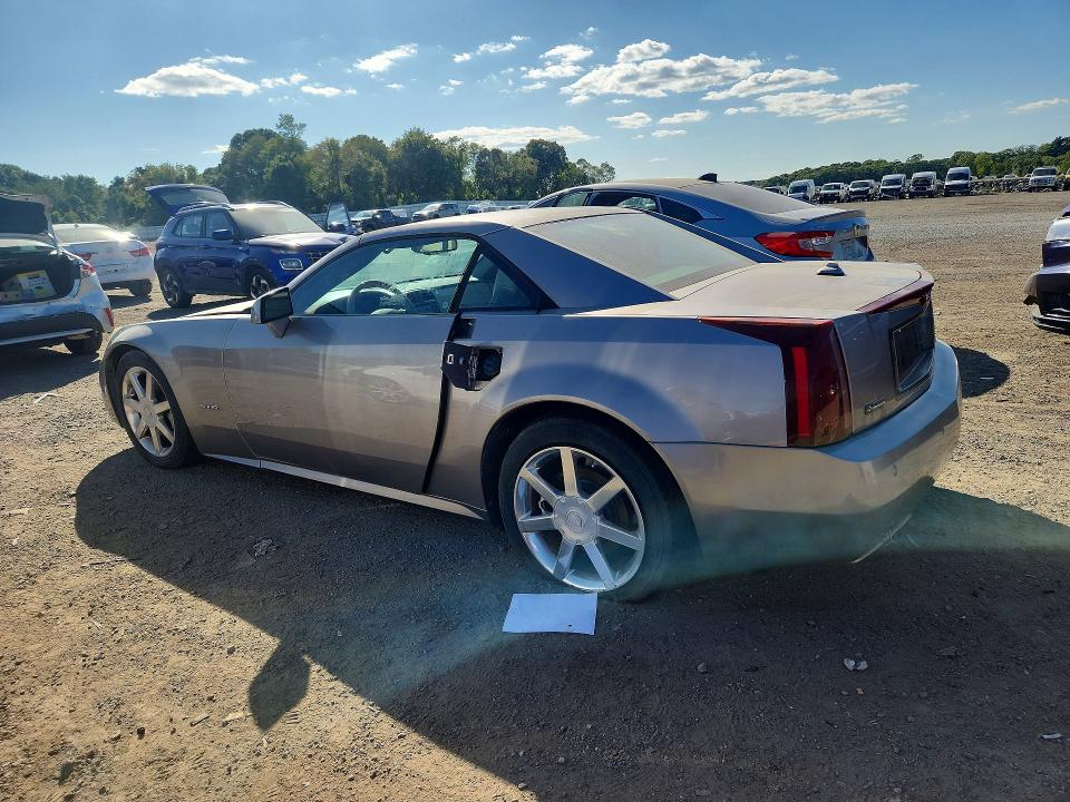 Photo 2 from auction – 2004 CADILLAC XLR with VIN 1G6YV34A045602756
